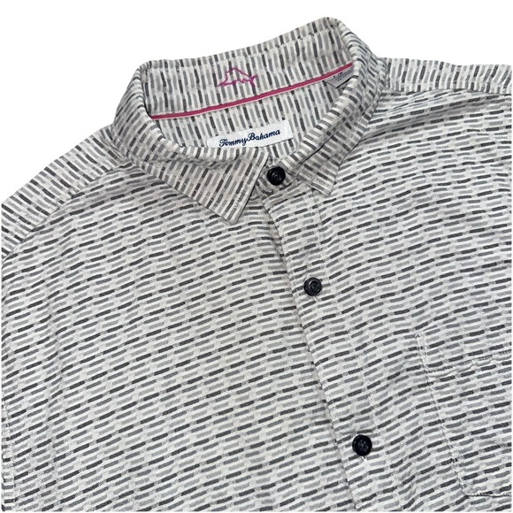 Tommy Bahama Other - Tommy Bahama 100% Silk Shirt Large Short Sleeve Button Up Shirt Geometric